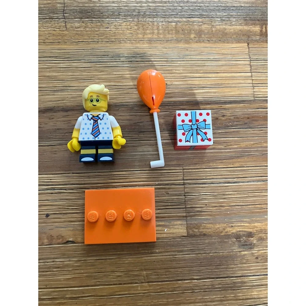 Lego‎ Minifigure Series 18 Collectible Party Birthday Party Boy Retired